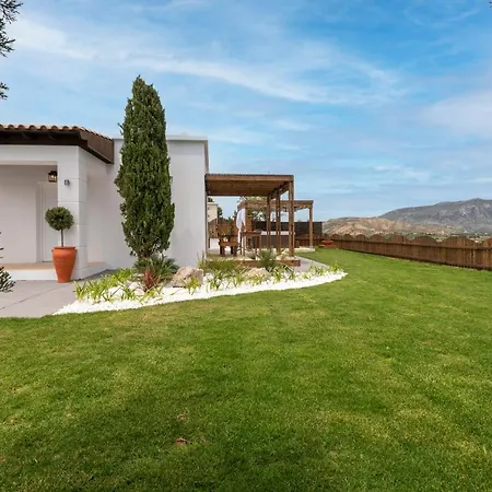 Вилла Alta Vista 2 Luxury House