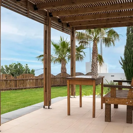 Вилла Alta Vista 2 Luxury House